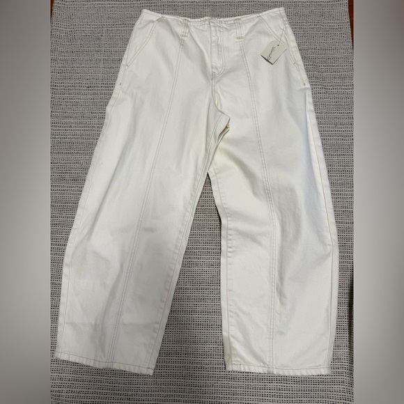 🎯60% OFF! Universal Thread Mid Rise Barrel Leg Ankle Denim Jeans - Picture 5 of 11